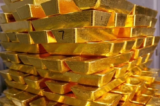 纽约黄金期货周四收高1.5% 创历史第二高收盘价
