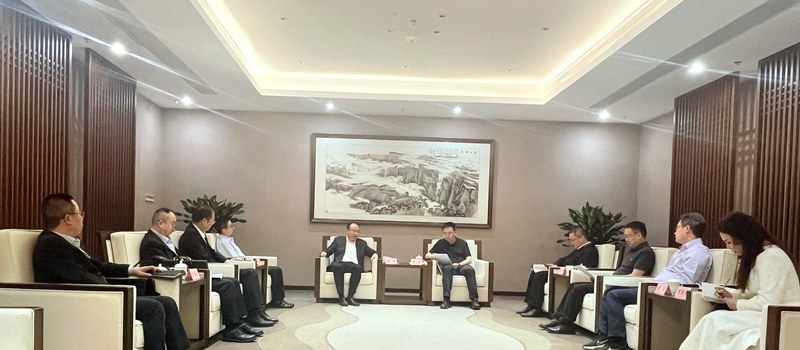 广元市市长董里会见绵阳市商业银行行长孙伟