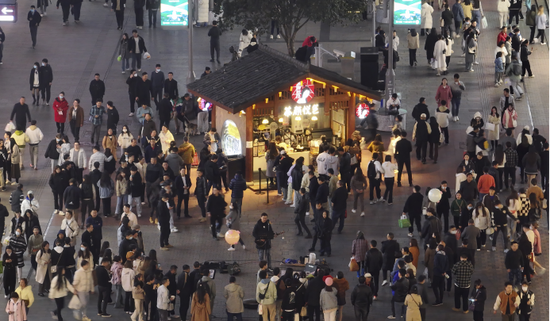 夜间经济澎湃城市活力
