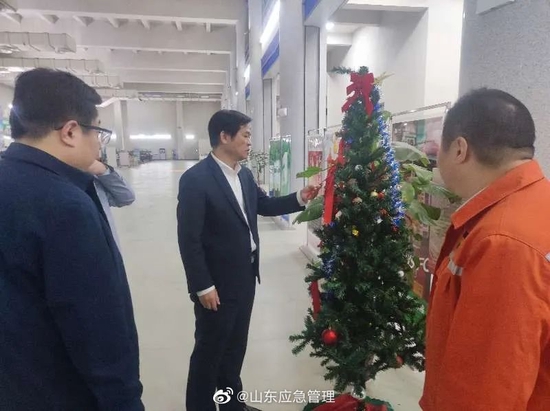 突发！5死1伤！“中国500强”公司厂区发生爆炸火灾，市应急局局长2天前才带队检查