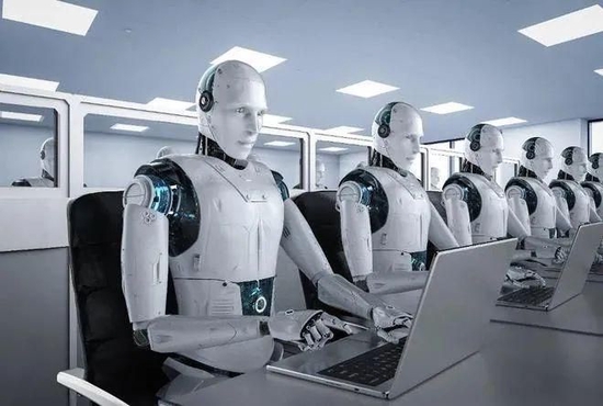 下一轮裁员会有谁？可能老板得听AI机器人发话