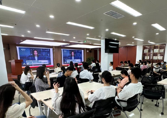 艾意浓浓·粽享美好 徽商期货金钥匙主题团日活动