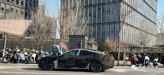 小米首款车800V加持，充电10分钟续航300公里